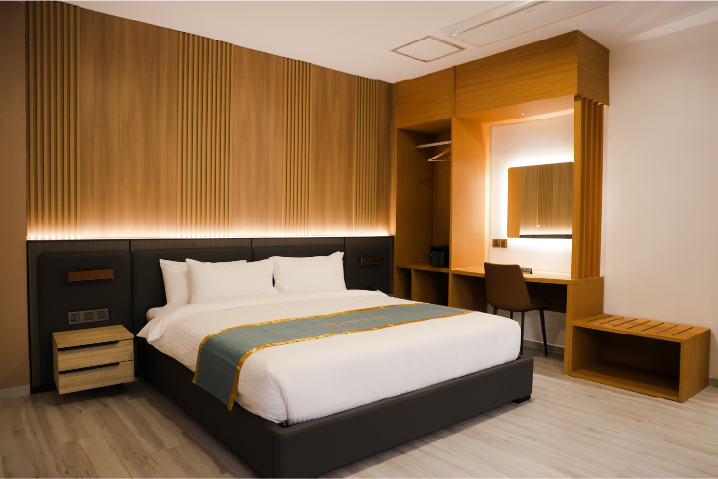 VILLA BOOKING